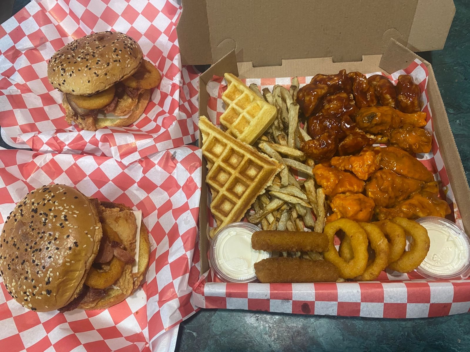 Charola Burguer solo boneless